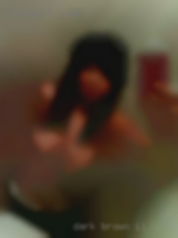 Dark brown in IL hair   shoulder length.